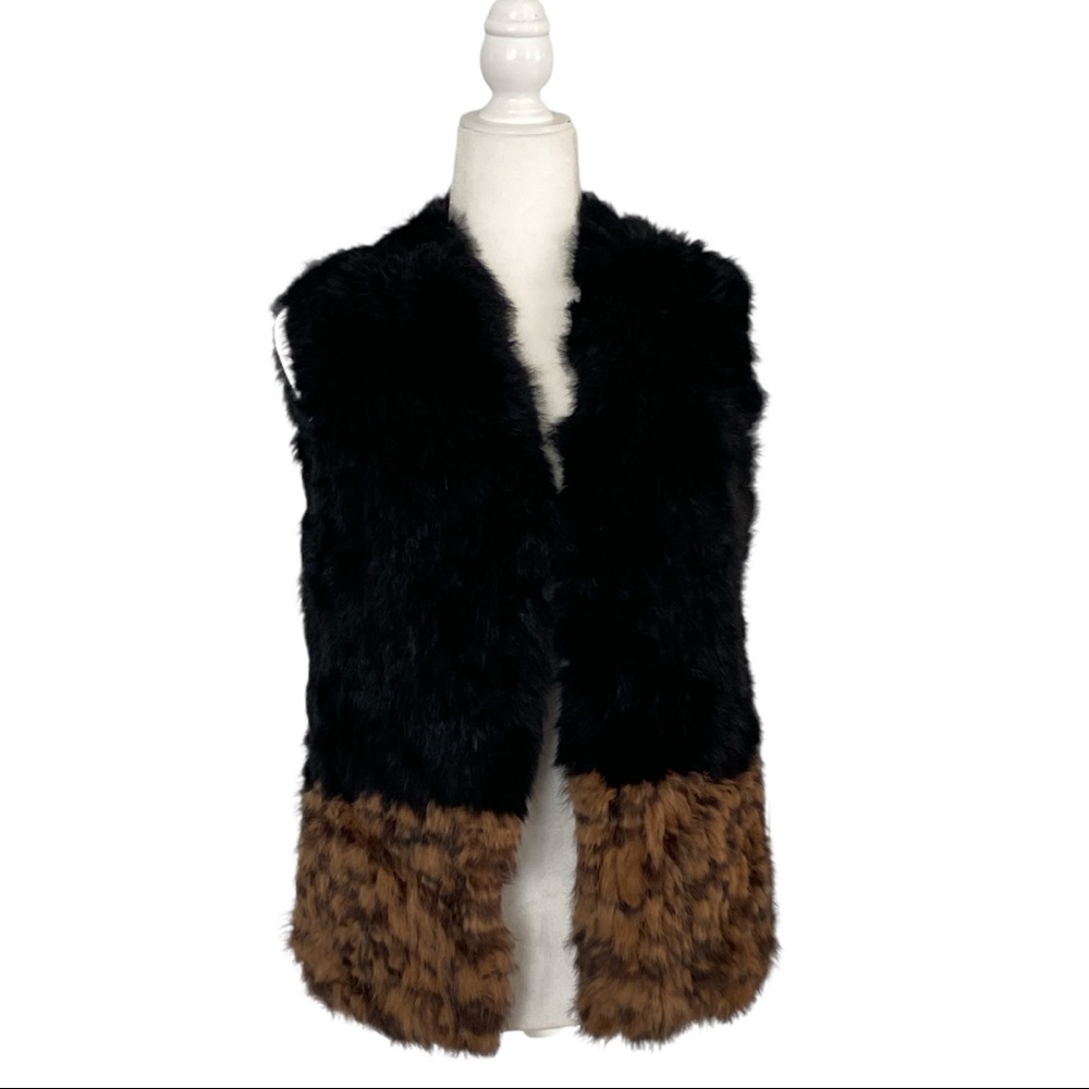 Elegant Marcus Adler Colorblock Rabbit Fur Vest: One-Size Wonder